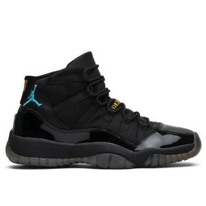 JORDAN~ RETRO 11’S SIZE 6